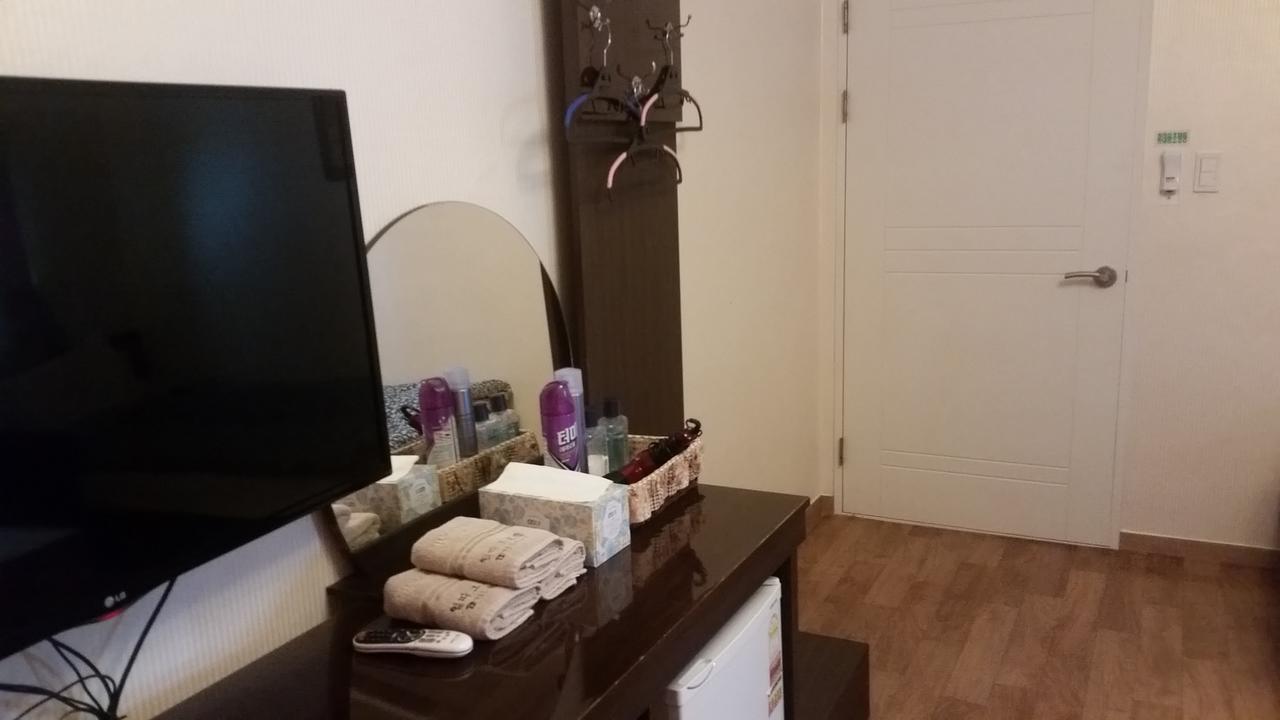 Hill Park Hotel Jeju Dış mekan fotoğraf